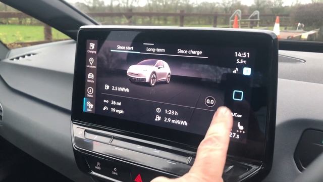 VW iD3; Electric Car; Family Car; Economical Car; Good Value: Volkswagen ID3 Review & Road Test смотреть онлайн