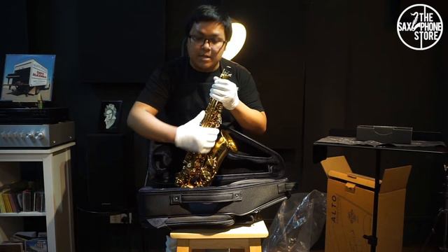 Selmer Paris Supreme Alto Saxophone Unboxing смотреть онлайн
