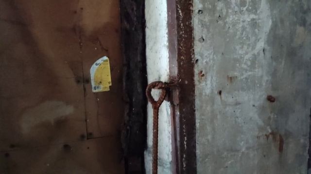 Сталк по пустому складу смотреть онлайн