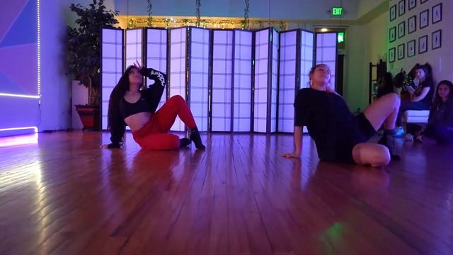 London Bridge - Beginner Heels смотреть онлайн