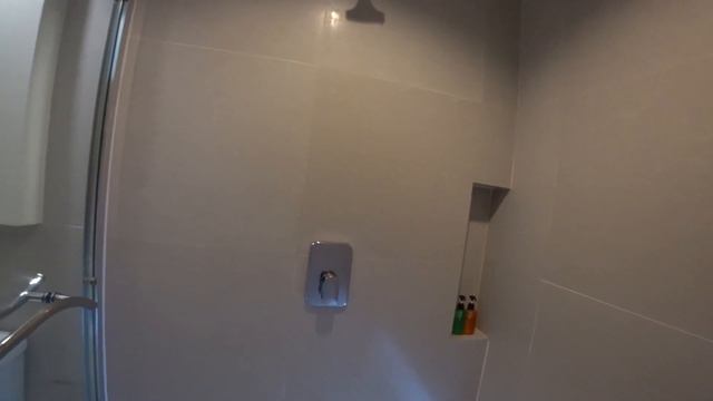 Обзор отелей Peach Hill и Peach Blossom на пляже Ката, Пхукет. смотреть онлайн