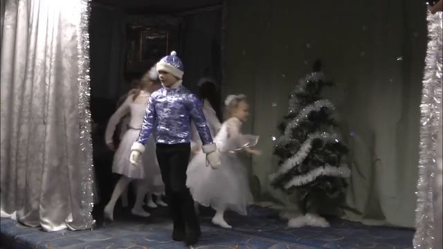 Служба и спектакль детской воскресной школы на Крещение в Покровском храме с. Гавриловка смотреть онлайн