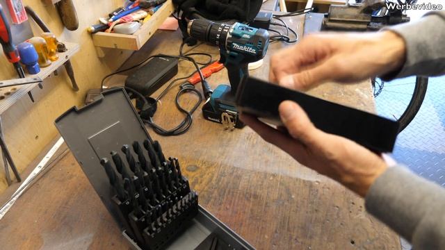 Makita DHP487Z Akku-Schlagbohrschrauber Test Festplatte Zerstören Und Daten Löschen