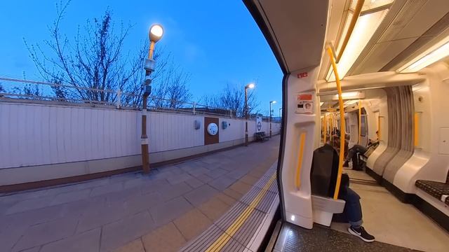 London Underground First Person Journey - Baker Street To Ravenscourt Park