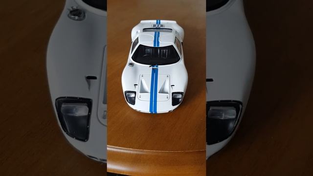 1968 Ford GT40 by solido смотреть онлайн