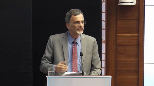 13th R.K. Talwar Memorial Lecture: The Role of Regulation in Economic Development. смотреть онлайн