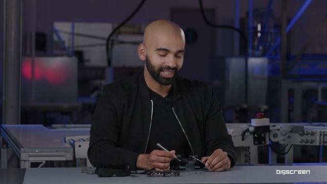 Bigscreen Beyond Teardown: Inside Look At The World's Smallest VR Headset смотреть онлайн