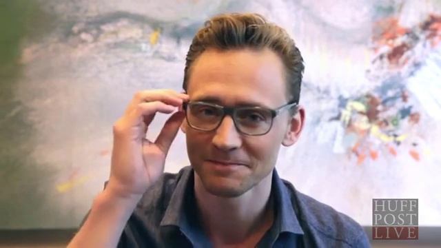 Влюбиться в Тома Хиддлстона за 20 секунд или меньш смотреть онлайн