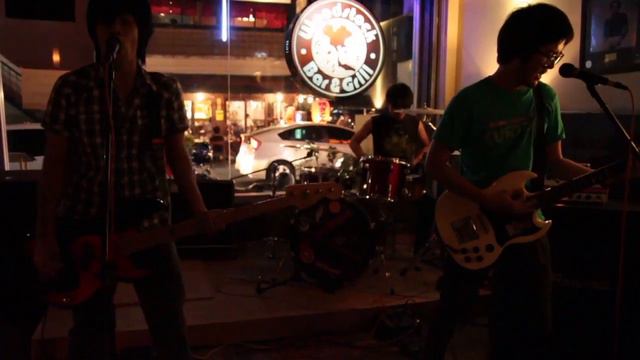 The Cosmic goodbye-Crash and burn(cover) Live at Woodstock смотреть онлайн