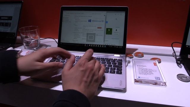 Lenovo Yoga 710 11-Inch Hands-on (English) смотреть онлайн