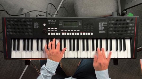🎹 Roland E-X10 | Is Roland's Affordable Arranger Keyboard Worth It? 🎹