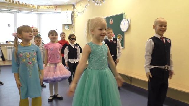 Новогодний праздник, 1 класс "Физтех-Начало" смотреть онлайн