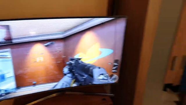 Paul using voice controls with Call of Duty смотреть онлайн
