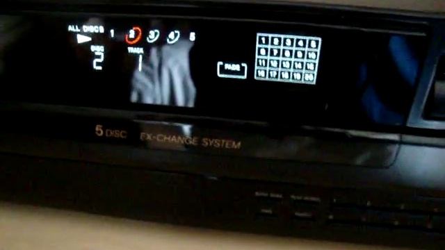 Sony CDP C345 смотреть онлайн