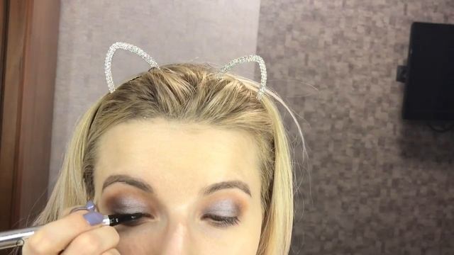 Макияж глаз с палеткой NYX Full Throttle в оттенке 06 Stunner