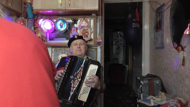 течет ручей\на\баяне\больн\руками\продажа\в отличн\идеальн\состоян\як\с\конвеййера\самоуч\слухач\ смотреть онлайн