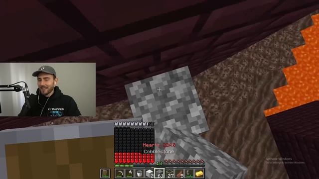 Minecraft Manhunt, but Hunters Mining Increases my Health смотреть онлайн