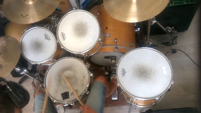 Deep Purple Smoke on the water drum cover смотреть онлайн