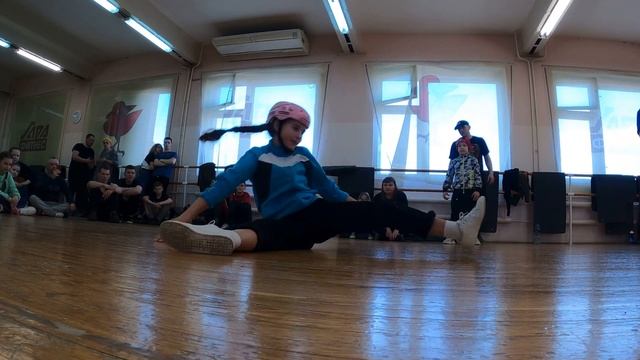 Crazy Sunday Jam | semi-final 4years | Милена vs Механизм vs Бродяга смотреть онлайн