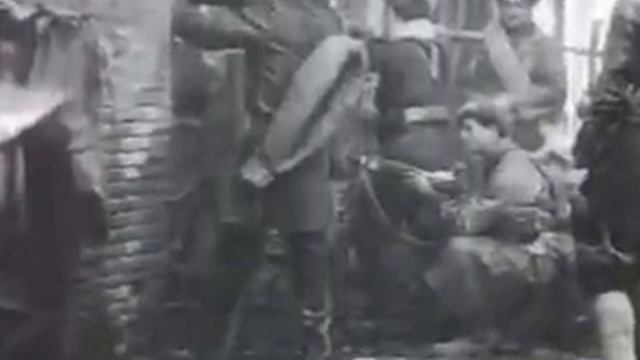 Re: Yves Montand Chant du Partisan смотреть онлайн
