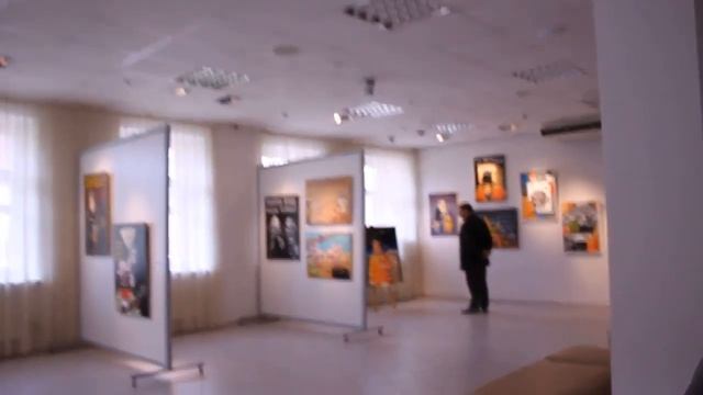 На выставке Васи Ложкина в Екатеринбурге смотреть онлайн