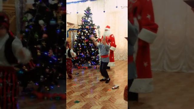 Утренник, танец разбойников! смотреть онлайн