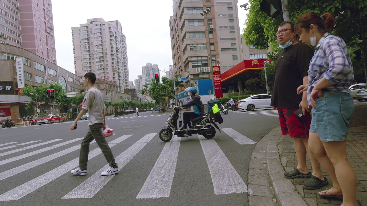 Как устроен Шанхай.Как выглядит город изнутри смотреть онлайн