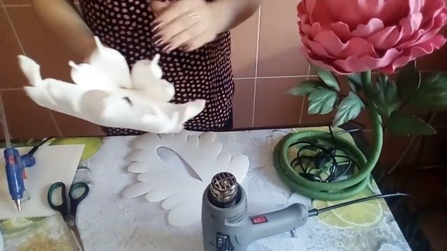 БЕСПЛАТНЫЙ МК. Новогодняя снежинка из изолона. / Free master class. Large flower of isolon смотреть онлайн