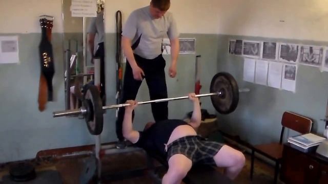 Жим лёжа 80 кг на 1 раз(The bench press) смотреть онлайн