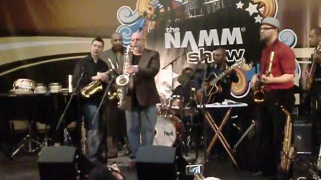 Theo Wanne Saxophones Unleashed @ NAMM 2011 -- Tim Price and Keith McKelley смотреть онлайн
