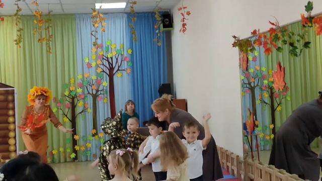 Утренник в детском саду.посвященный 4 ноябрю. Провожаем осень. смотреть онлайн