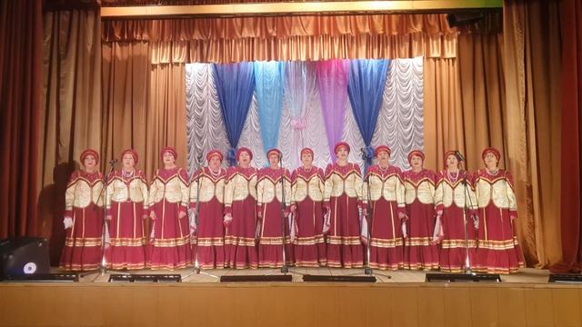 Участники Народный хор "Рябинушка" - "Люблю тебя, мой вольный Дон". смотреть онлайн