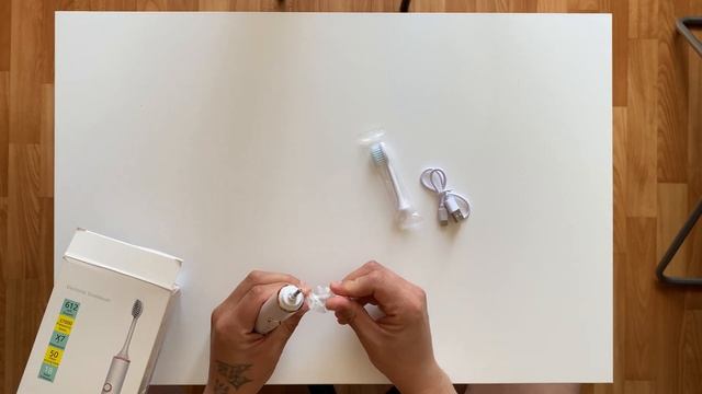 Электрическая зубная щетка SONIC TOOTHBRUSH смотреть онлайн