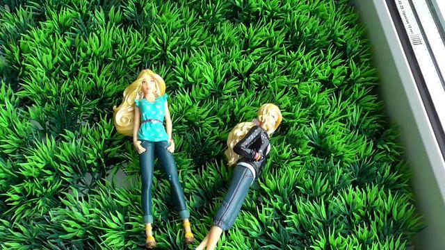 Обзор на фигурку Барби.Barbie игрушка с конфетой.(2-ая часть) смотреть онлайн