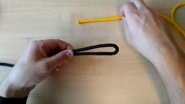 Квадратный узел и почти аналогичный воровской узел - соединение двух одинаковых веревок смотреть онлайн