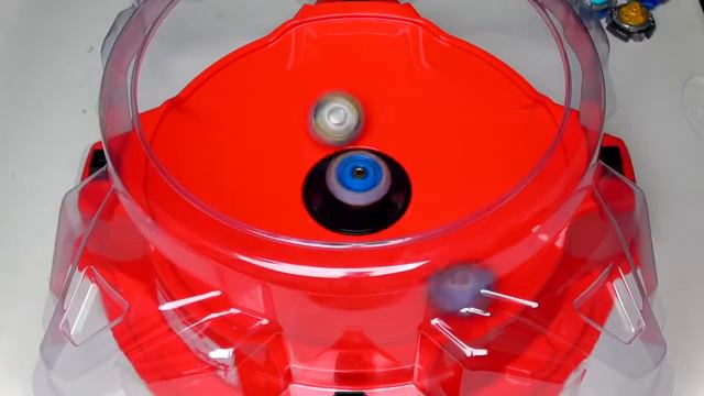 DEEP CHAOS VS HASBRO BEYBLADE BURST | Infinite/Mugen BeyStadium ベイブレードバースト смотреть онлайн