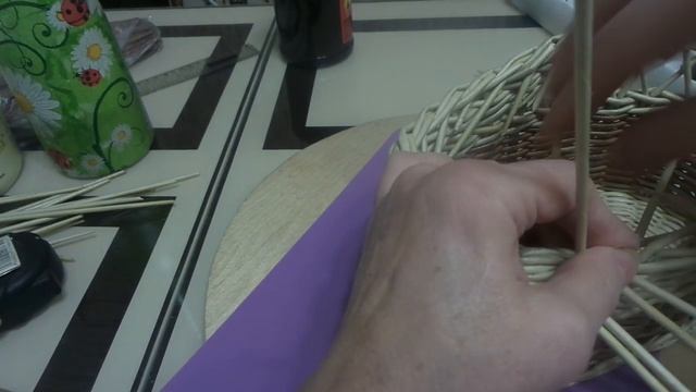 Корзинка- Бутылочница. Загибка Розга. Плетение из бумажной лозы. Часть 4. Мастер- класс. смотреть онлайн