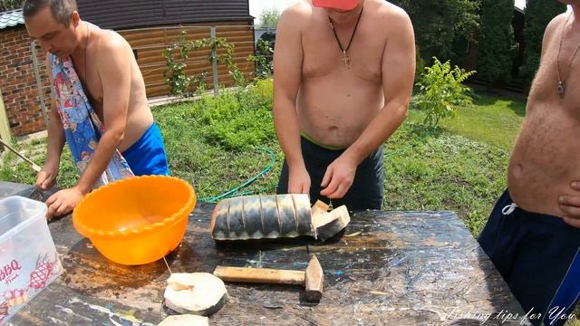 Этот шашлык едят ГУБАМИ. смотреть онлайн