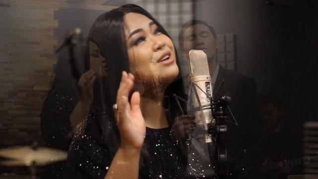 I WANT TO SPEND MY LIFETIME LOVING U • ARNOLD WARM Feat QEEQEE SOULFEGZ • Wedding Band Bali