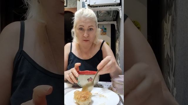 Мукбанг/ попросили передать поцелуй Барсику передала?❤ смотреть онлайн