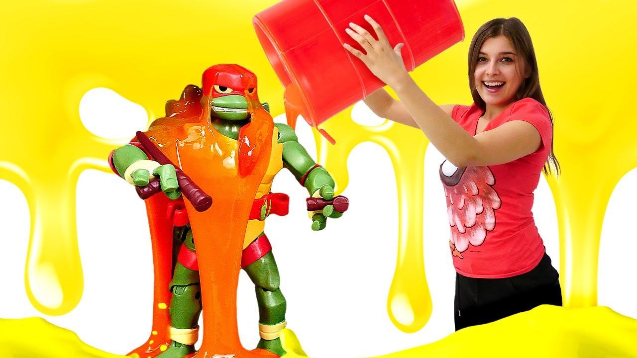 Тойклаб на базе Черепашек-ниндзя - Видео про игрушки из мультфильма и куклы Барби - Ищем игрушки смотреть онлайн