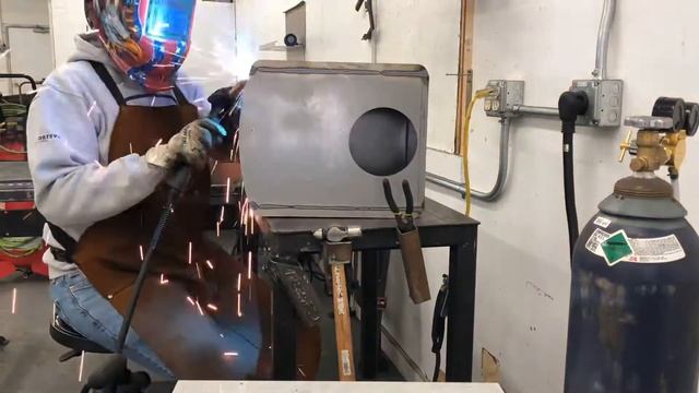 The Making of a Woodsman Wood Stove смотреть онлайн