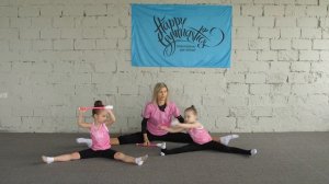 Урок №49 | Работа с лентой, обручем, скакалкой, мячом и булавами. Сборник уроков для детей 3-5 лет.