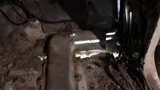Продолжаем восстанавливать Nissan Patrol смотреть онлайн