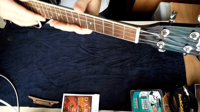 Замена бриджа на укулеле. Replacement of the bridge on the ukulele Aiersi. смотреть онлайн