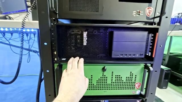 My Homelab & Server Rack Tour - Early 2024 смотреть онлайн