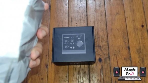 Audient ID4 MKII - Unboxing ( Best Audio Interface ?! )