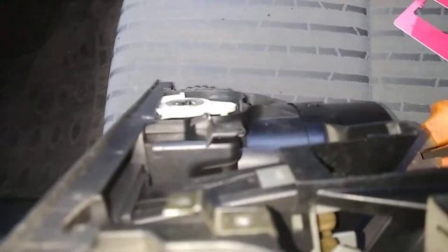 Зняти дефлектор без пошкоджень. | How to remove the deflector without damage. | Как снять дефлектор смотреть онлайн