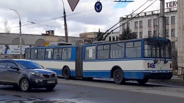 🚎 ЗИУ-683В01 #466 едет из депо на маршрут. Херсон 17.03.21 смотреть онлайн