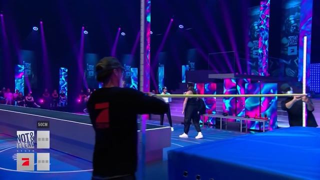 Schafft Riccardo 30cm? Kampf der Zwerge im Tiefspringen | Spiel 5 | Joko & Klaas gegen ProSieben смотреть онлайн